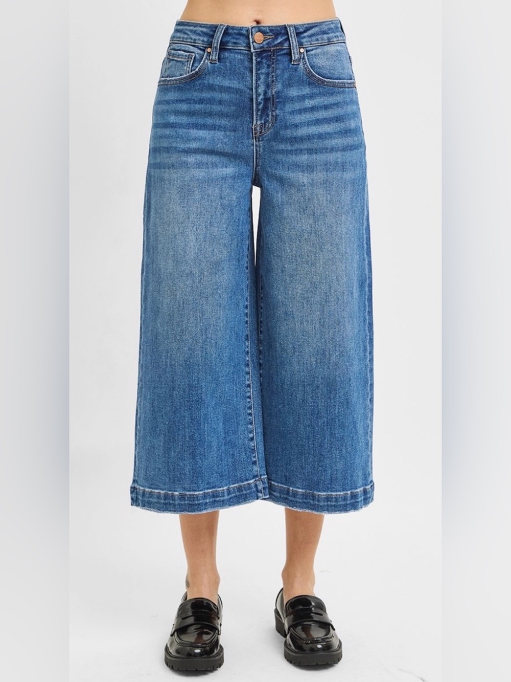 201. RISEN Women’s Blue High-Rise Wide-Leg Cropped Culotte Jeans NEW - Picture 2 of 3
